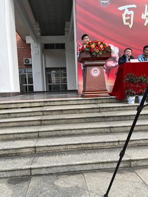 学生郑小勇.jpg