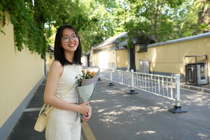 清华大学  杜钰（2021届）