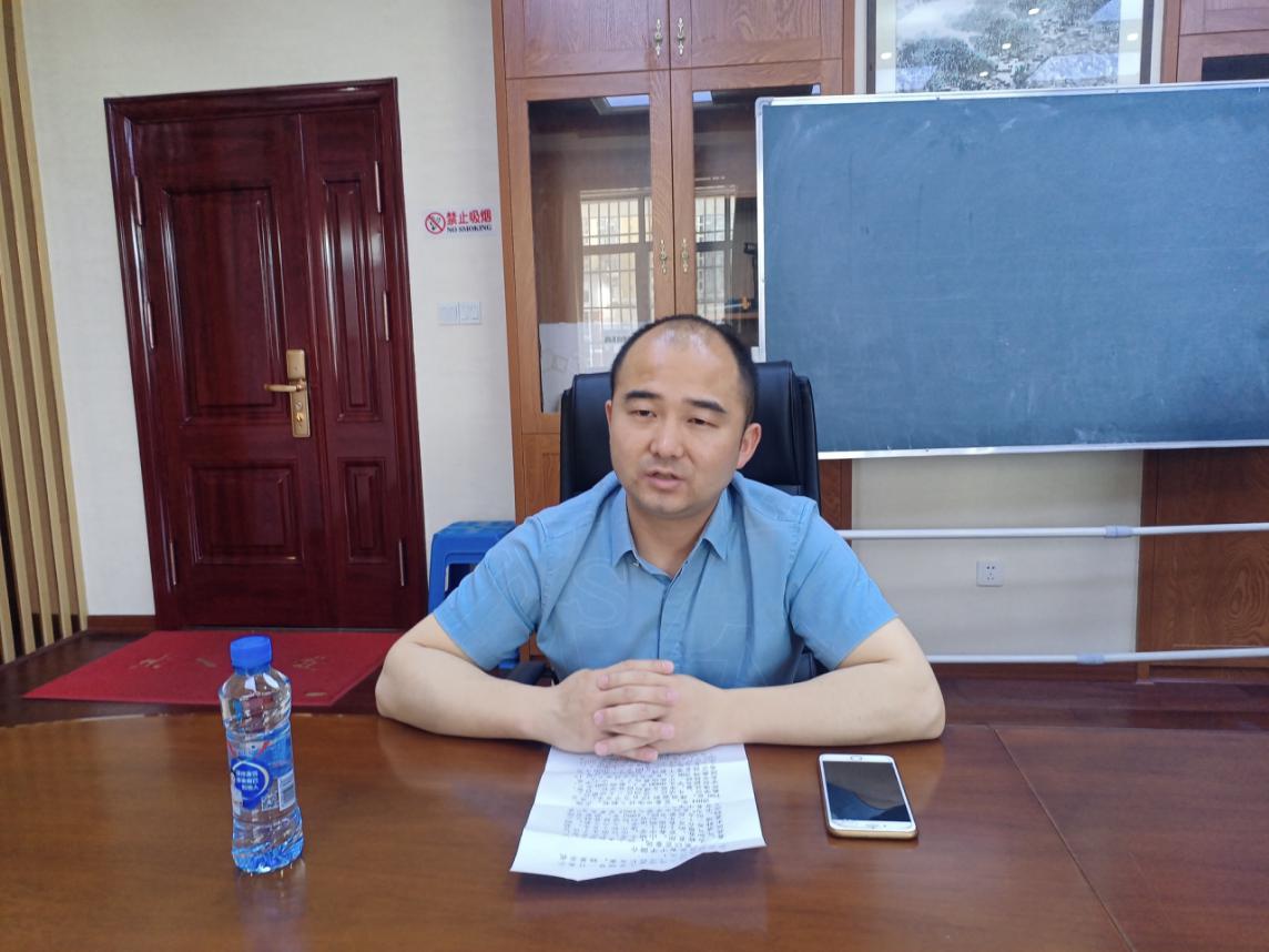 大连海事大学指导员陈峥,宜春中学教学管理处副主任邵强,徐玉娟老师等