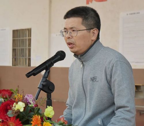 点燃激情与梦想青春热血永不落幕宜春中学第69届田径运动会闭幕