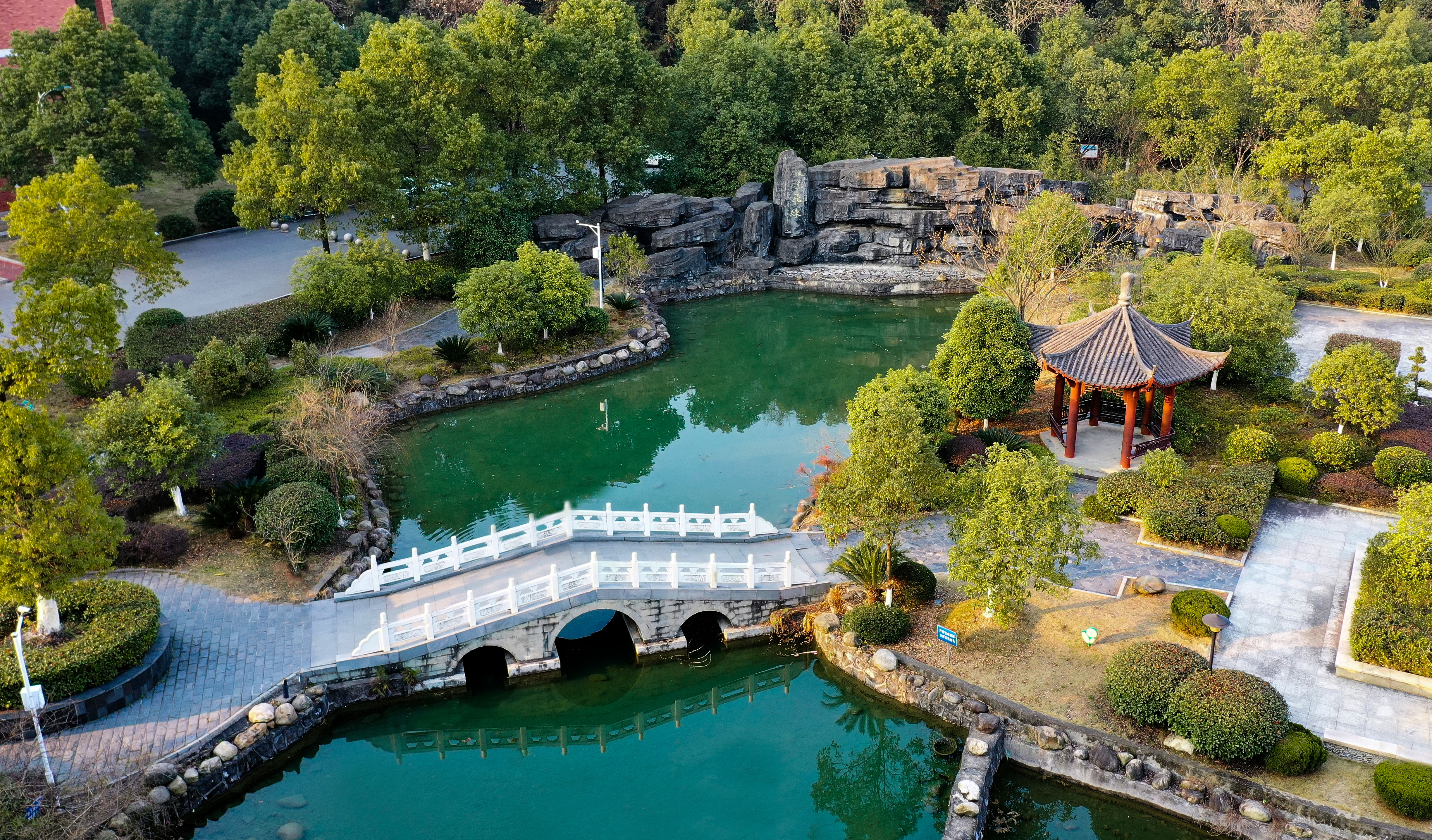 宜春中学 - 江西省宜春中学